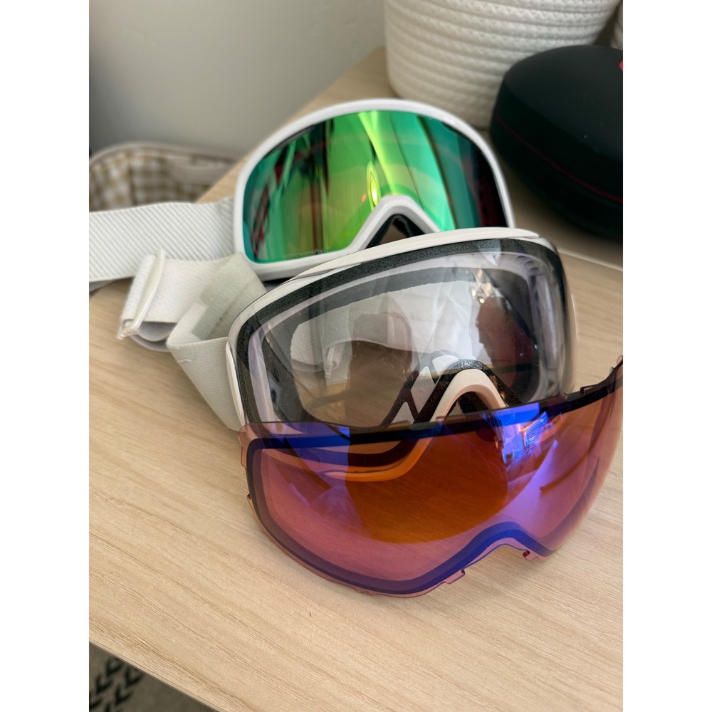 Smith Women Snow Goggles Set of 2 with extra lens